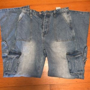 Cargo Jeans
